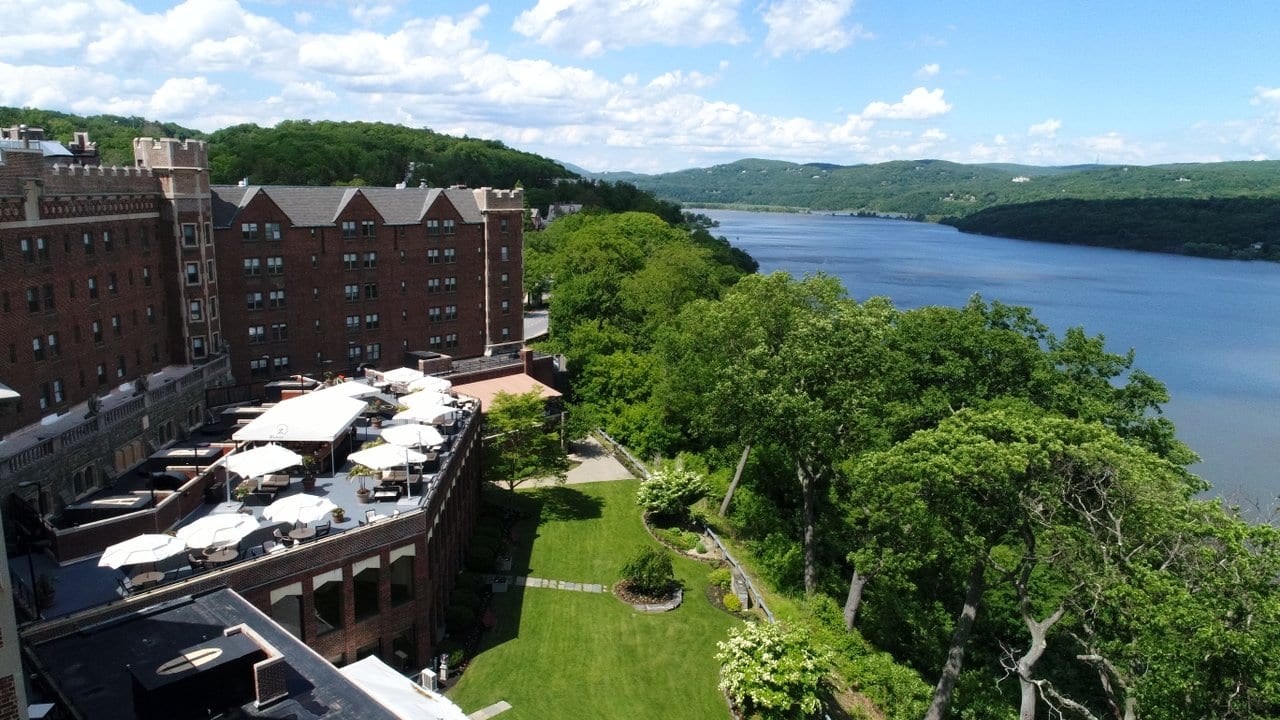 Zulu Time Rooftop Bar & Lounge at The Thayer Hotel at West Point